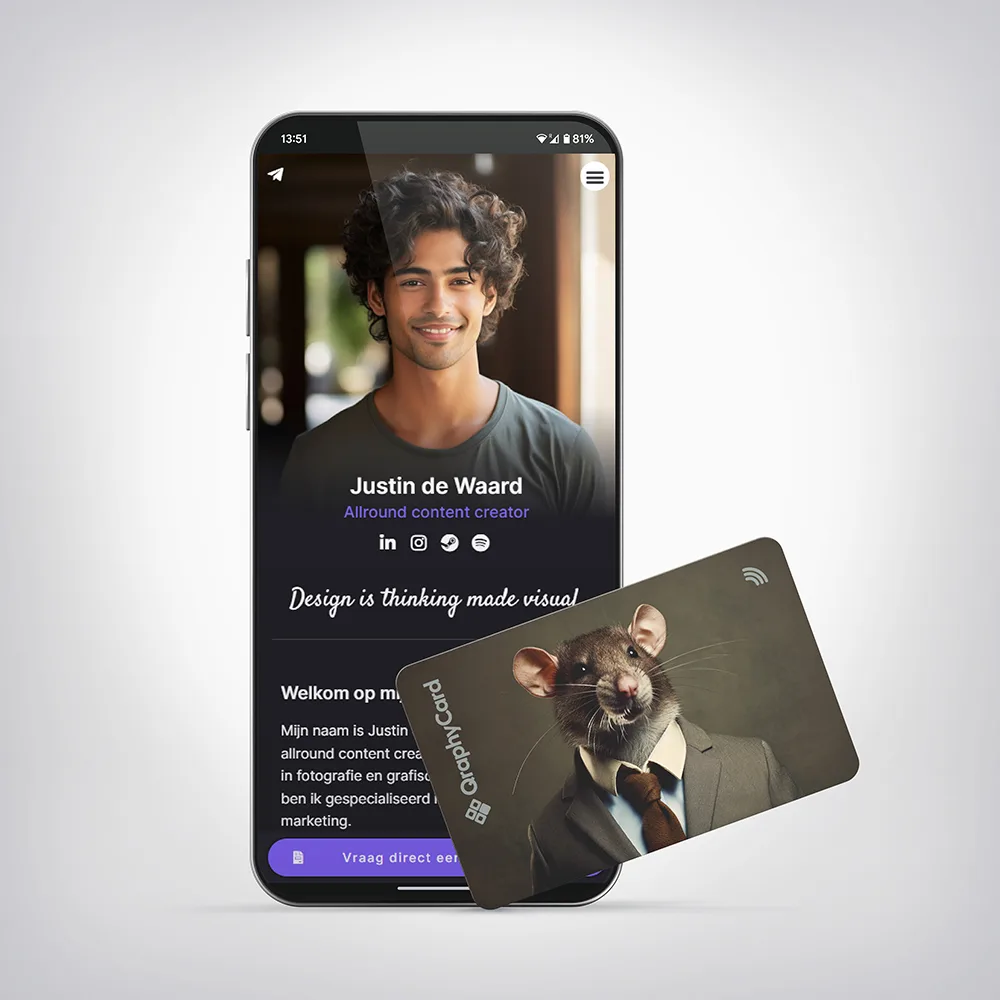 NFC Visitekaart Animals inc. – Muis — tegen een telefoon gehouden